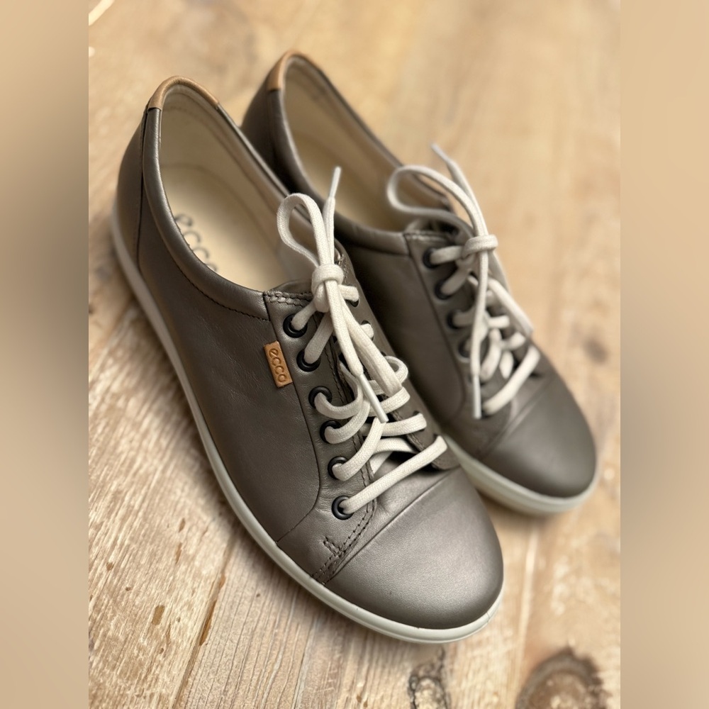 ECCO Comfort 7 Stone Metalic Gray Leather Sneakers 10W NWOT